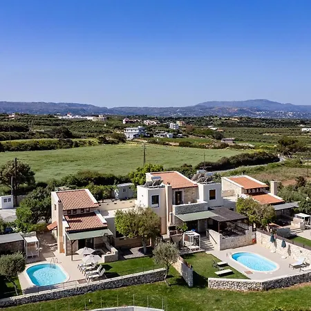 - Private Pools & Seaview - 500m From * Ставроменос