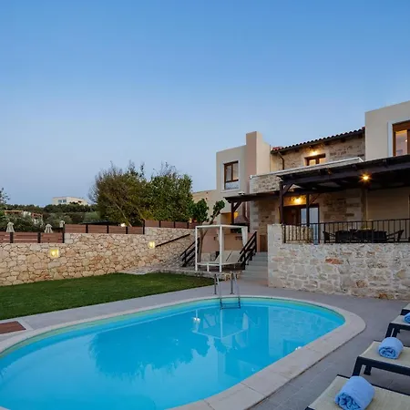 - Private Pools & Seaview - 500m From Ставроменос